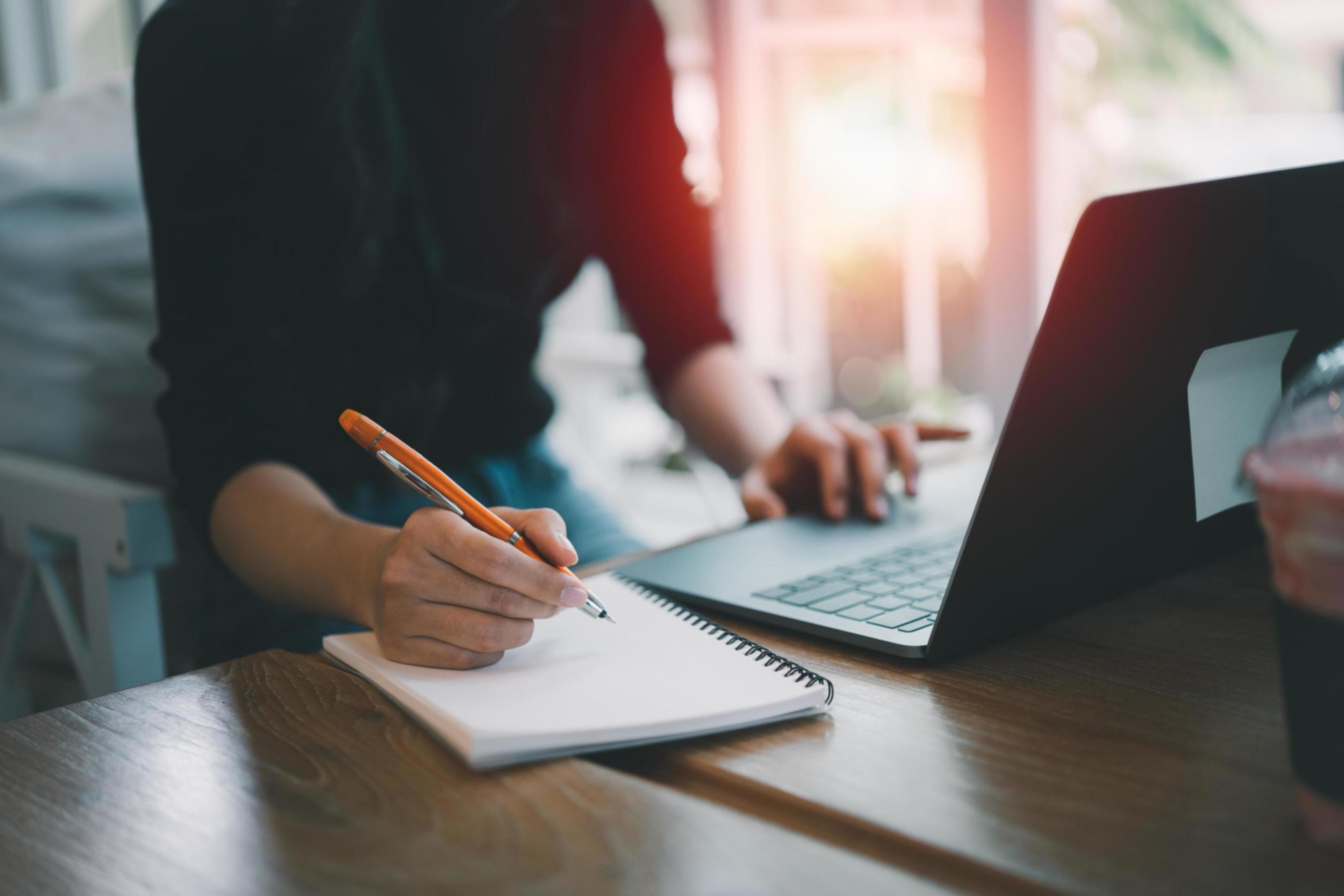 Практическая работа с системами баз данных в учебной среде